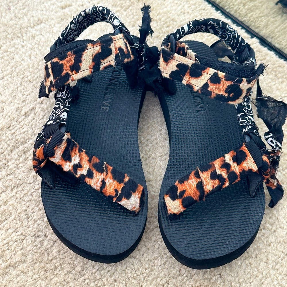 Arizona Love sandal